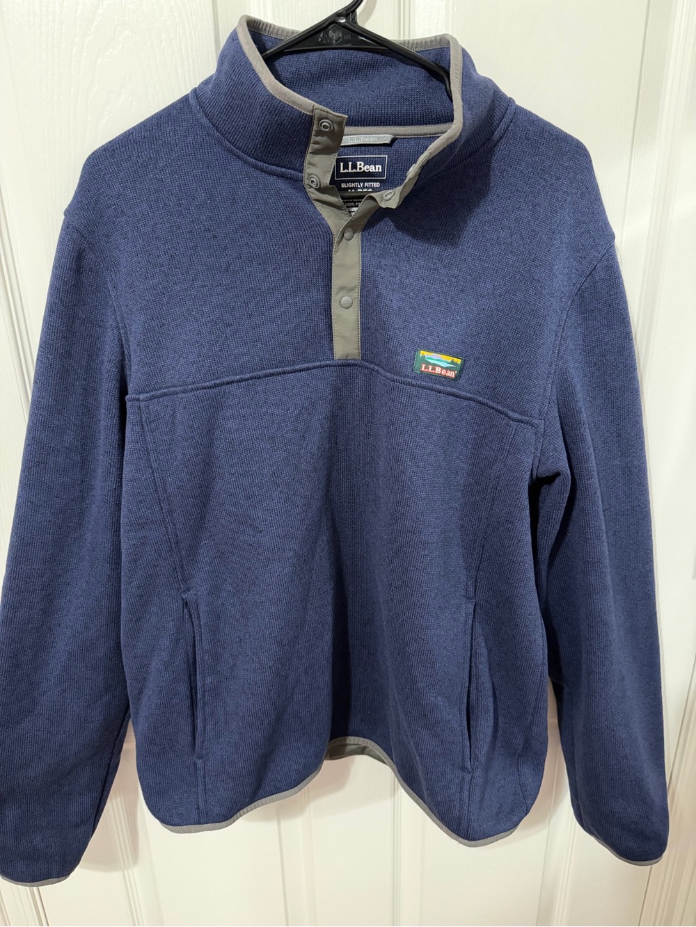 L.L. Bean Men's Navy Zip-Up Fleece with Contrast Trim